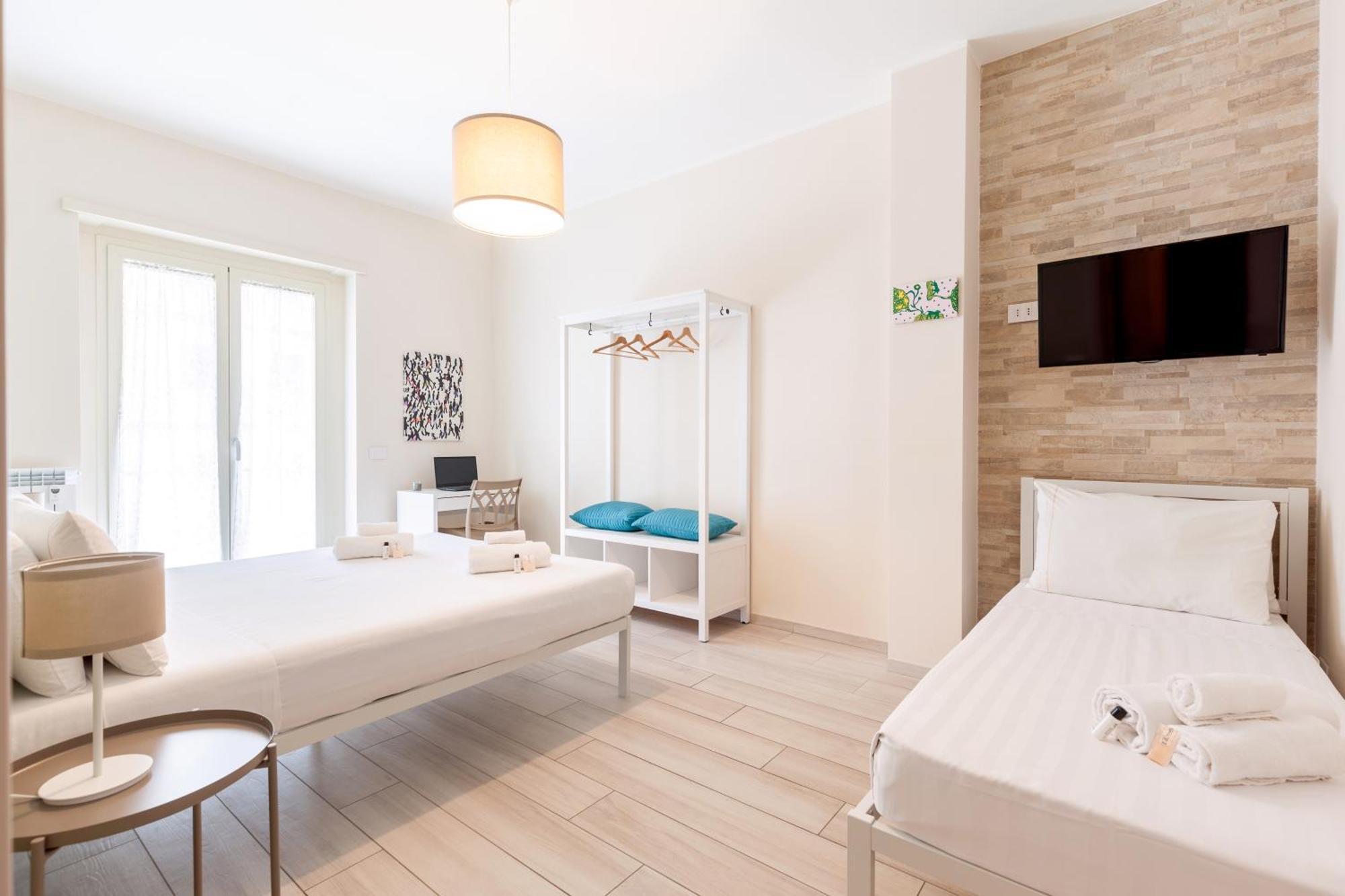 Appartement Hostly- Don Bosco Light Rome