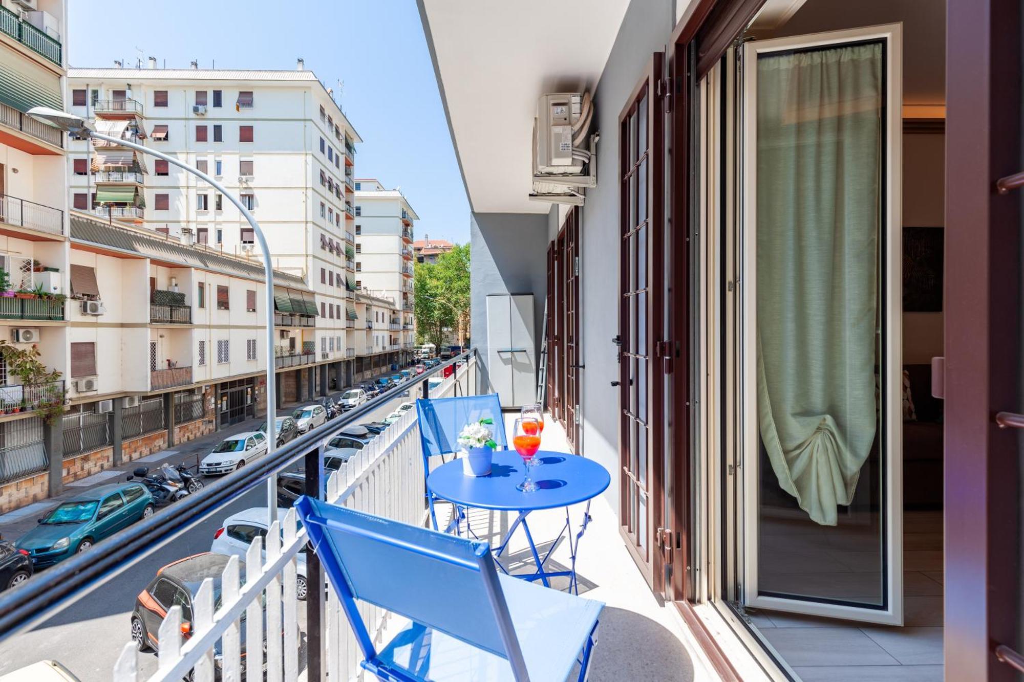 Appartement Hostly- Don Bosco Light Rome