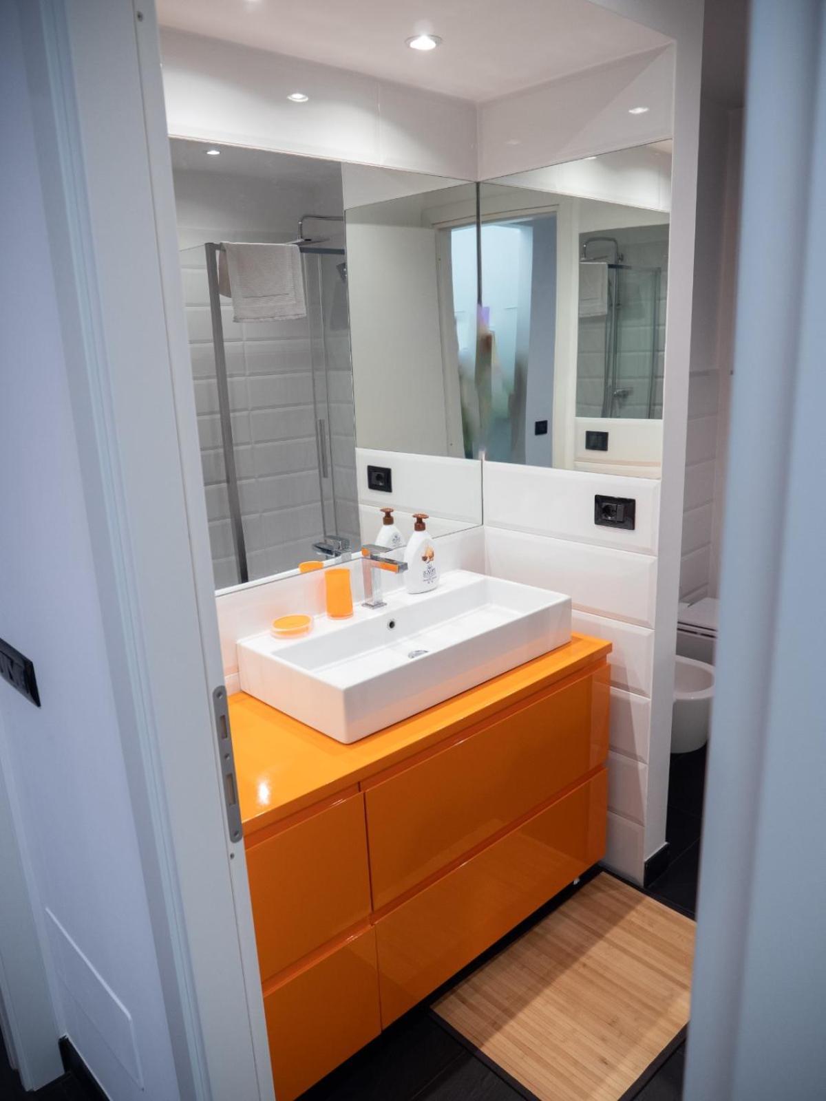 Conca D'oro Colors - Metro & Wi-fi Apartment