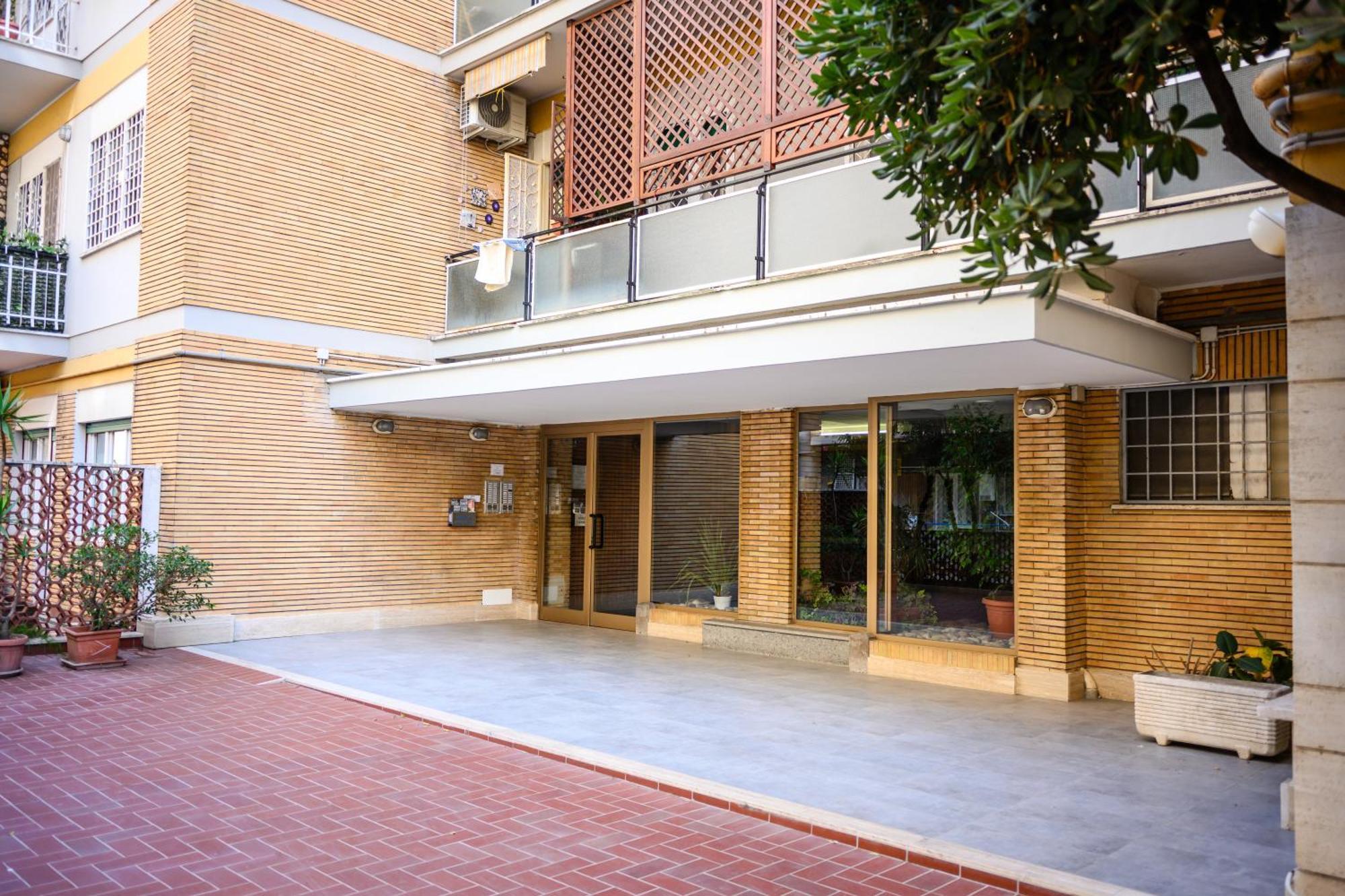 Baleniere 92 * Rome