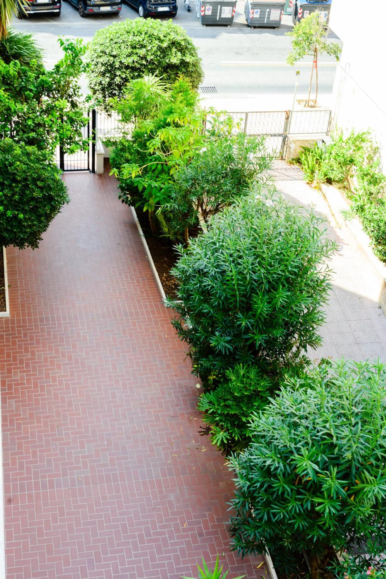 Baleniere 92 * Rome