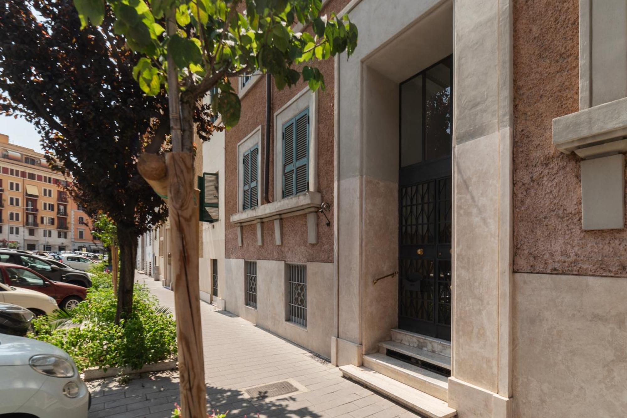 Apartment San Giovanni Huge Rome
