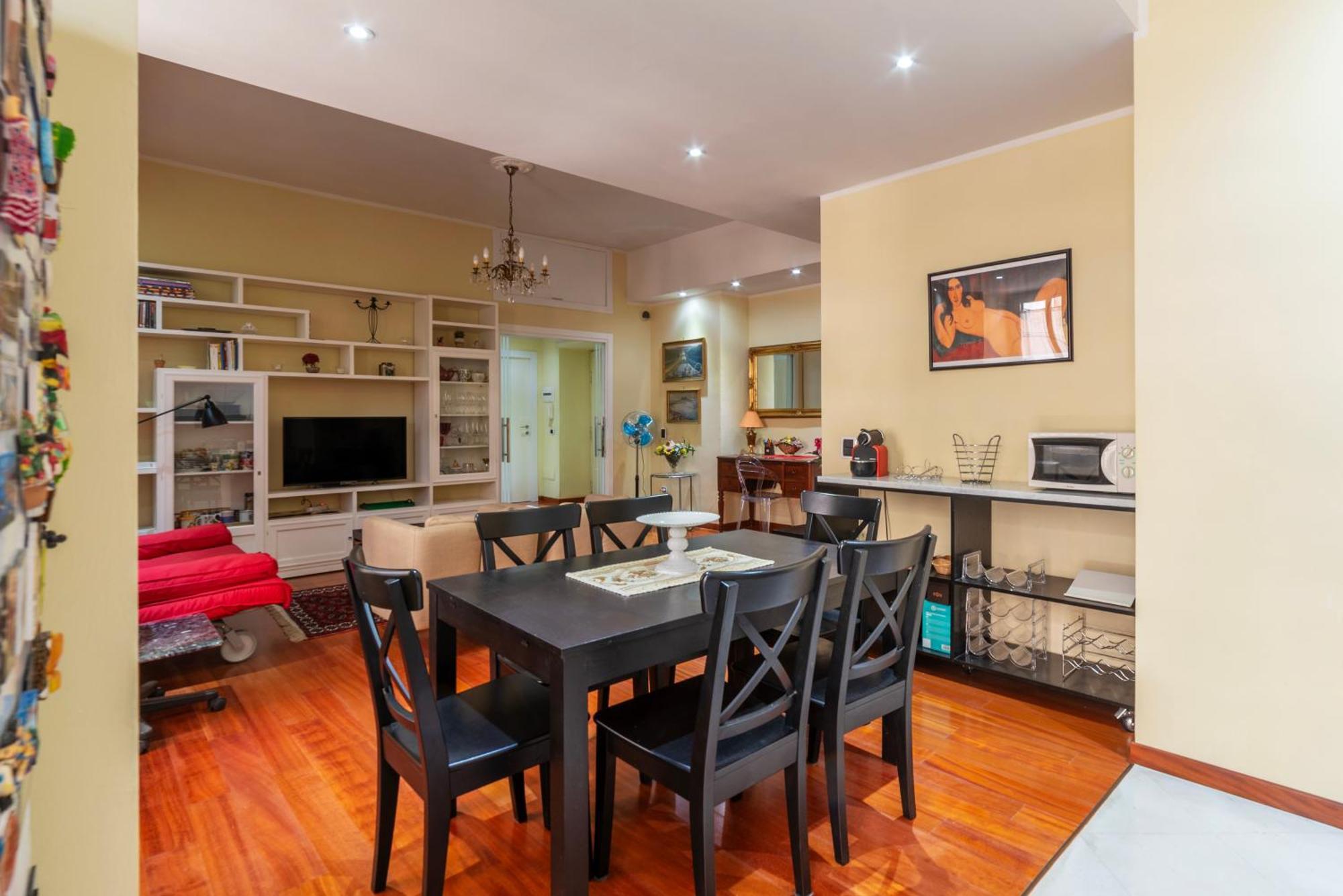 San Giovanni Huge Apartment Rome