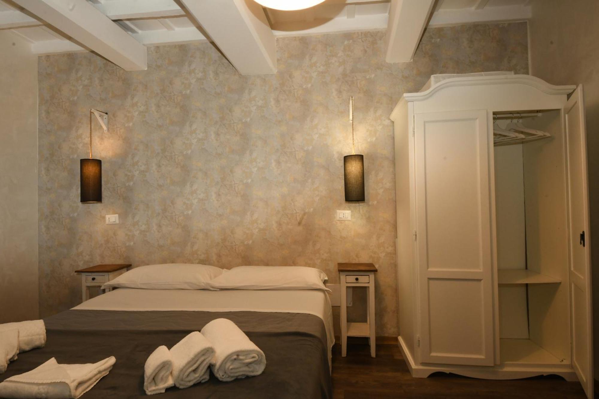 Dulcis In Pantheon Guest house 2*