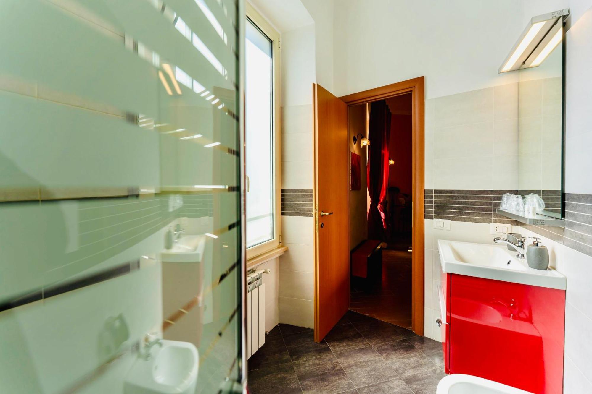 Miclad Colosseum Guest House 3*