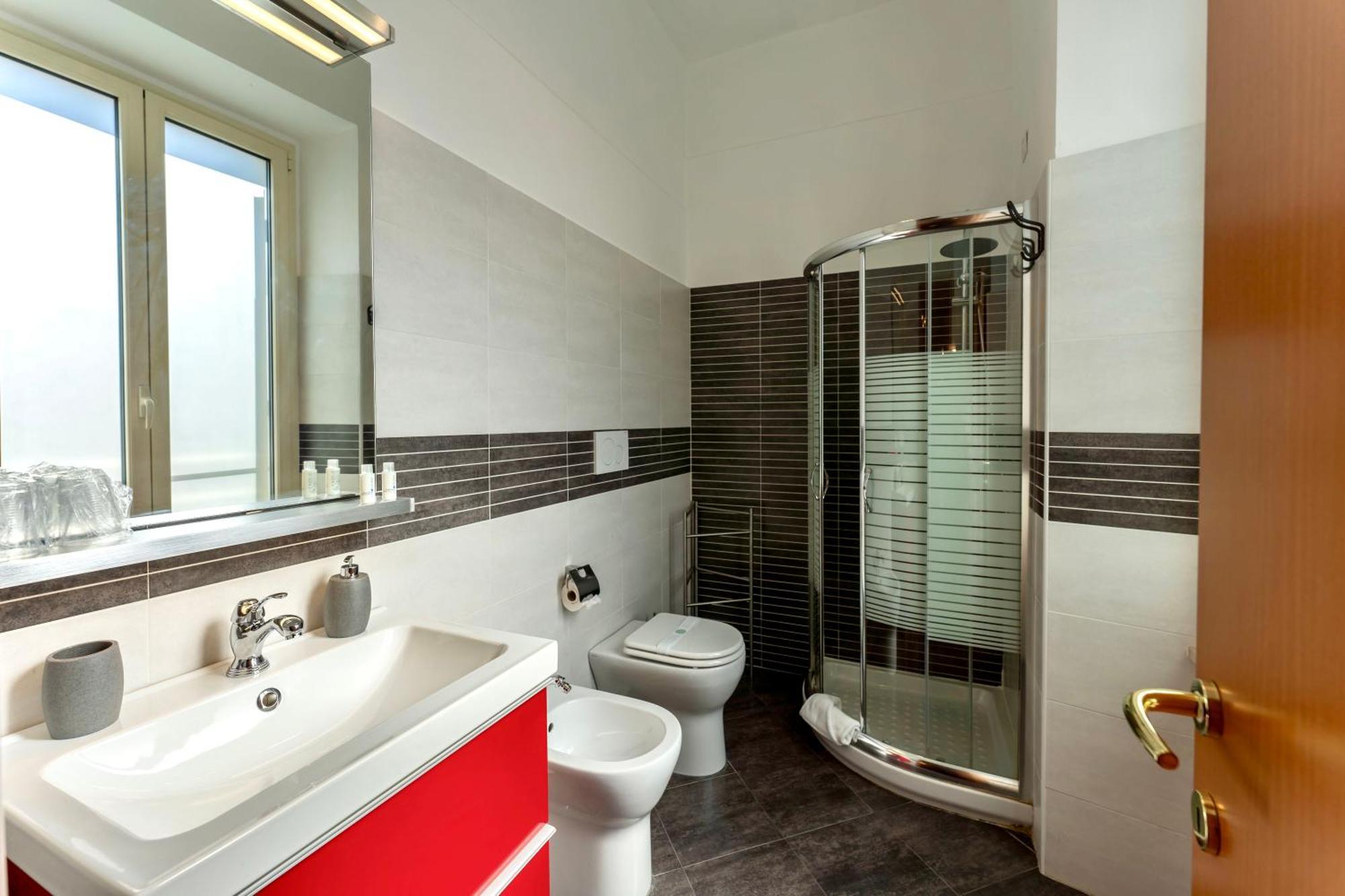 Miclad Colosseum Guest House Bed & Breakfast