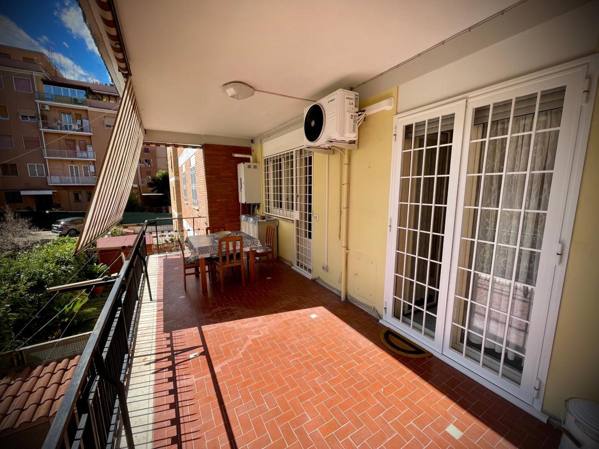 Domus Urbani Apartment