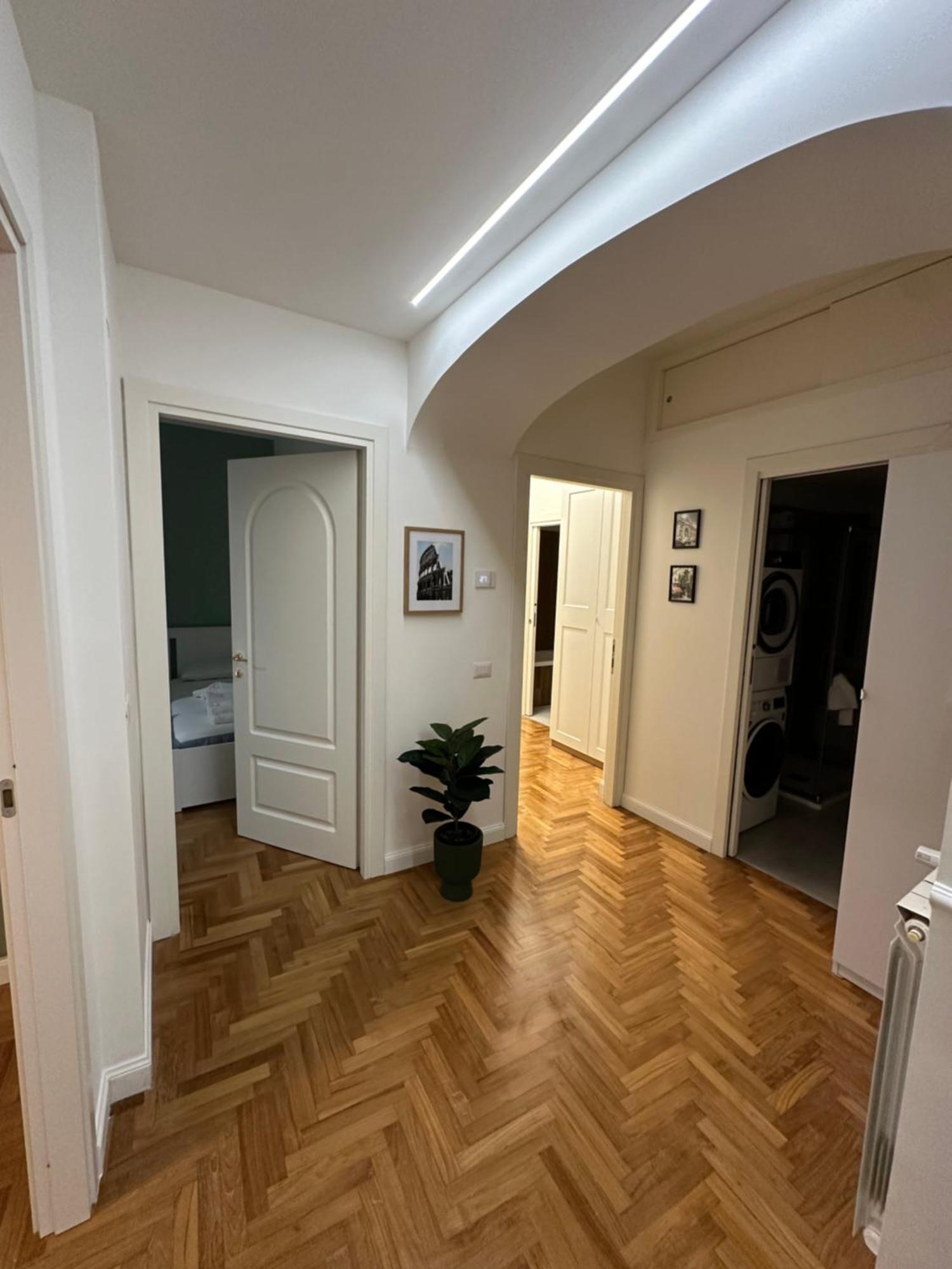 Luxury Via Veneto Apartment *
