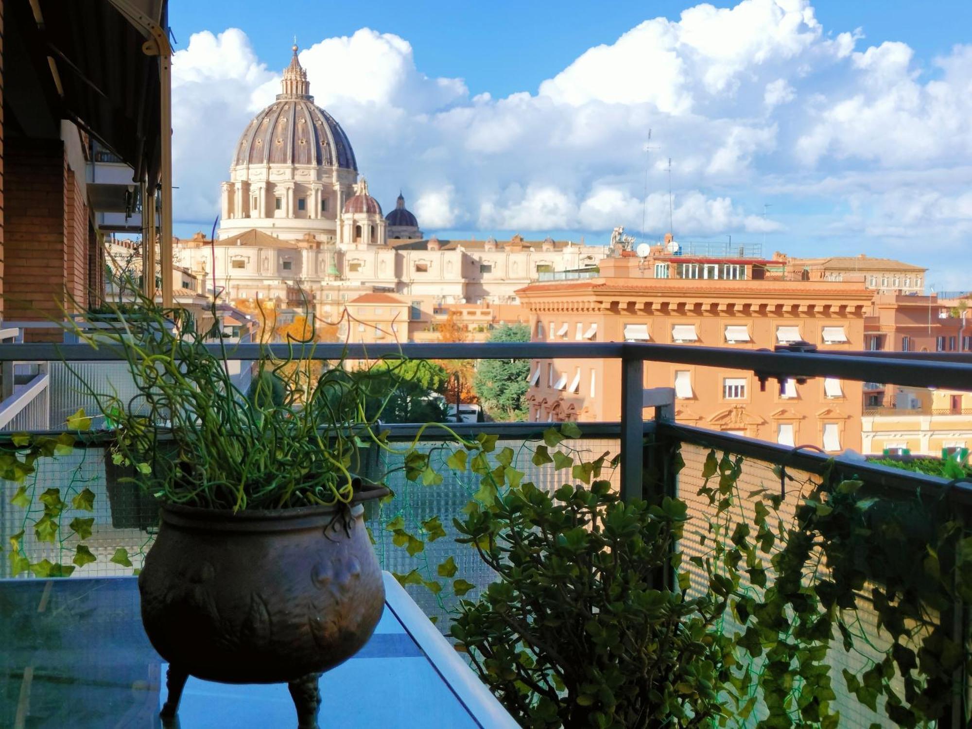 Apartment Rainbow Vatican Vista