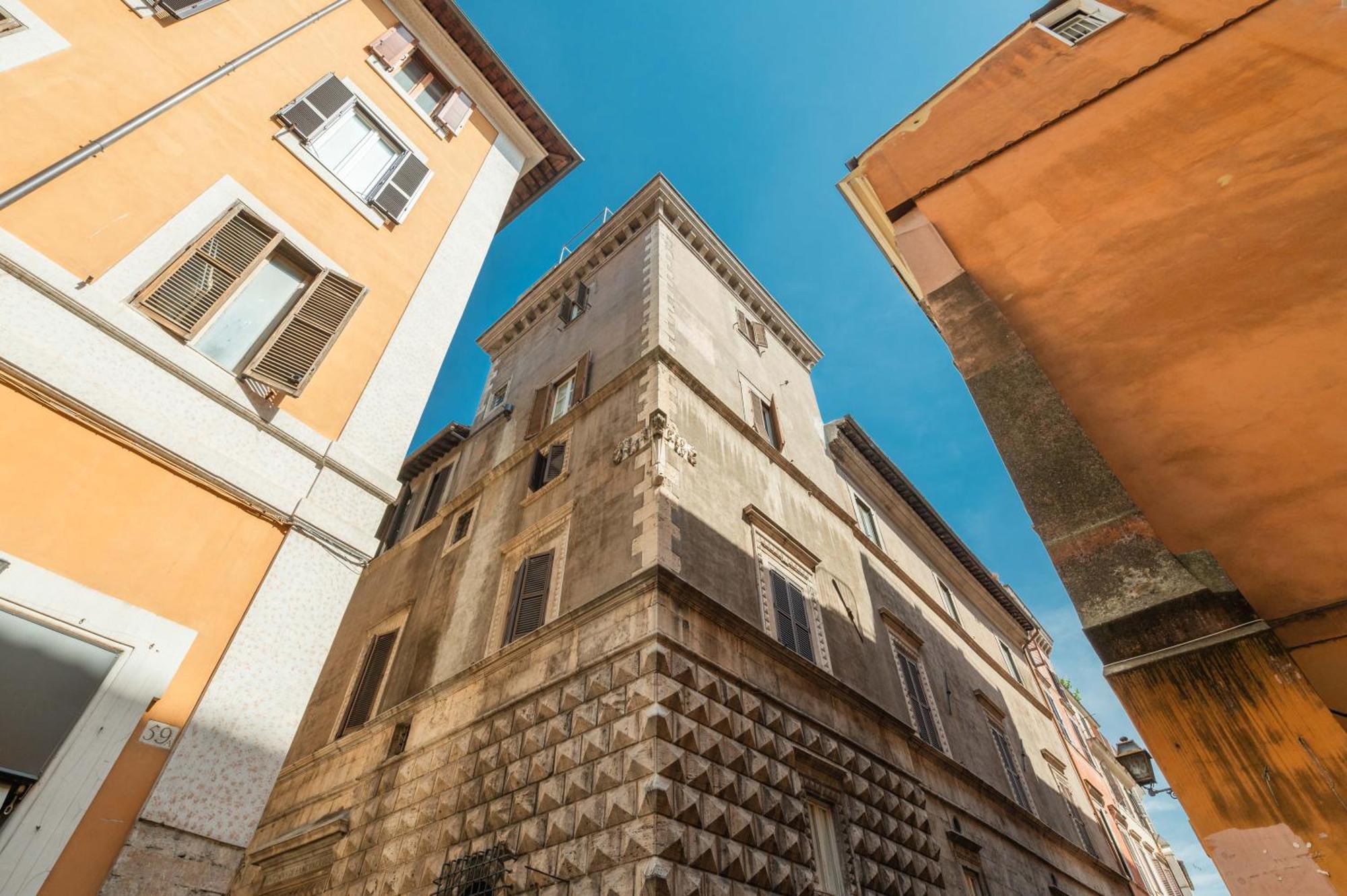 Maison Leo A Largo Argentina * Rome