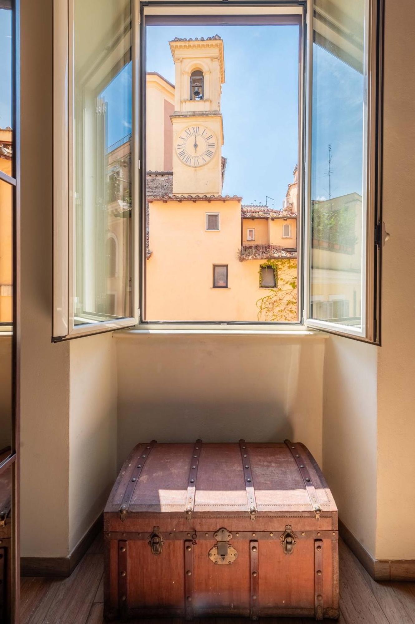 Apartment Maison Leo A Largo Argentina Rome