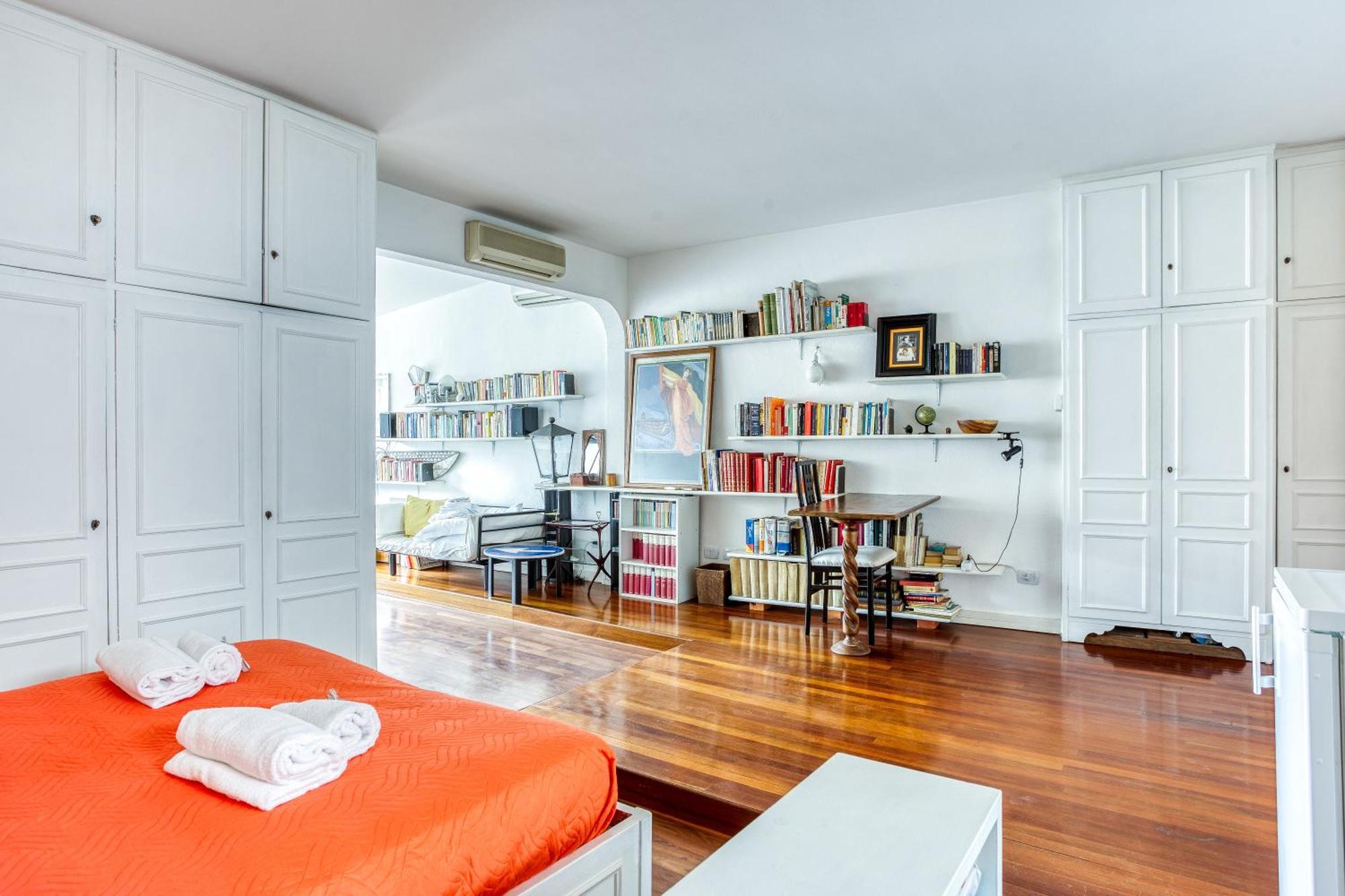 Main Loft Capocci - Rione Monti Rome