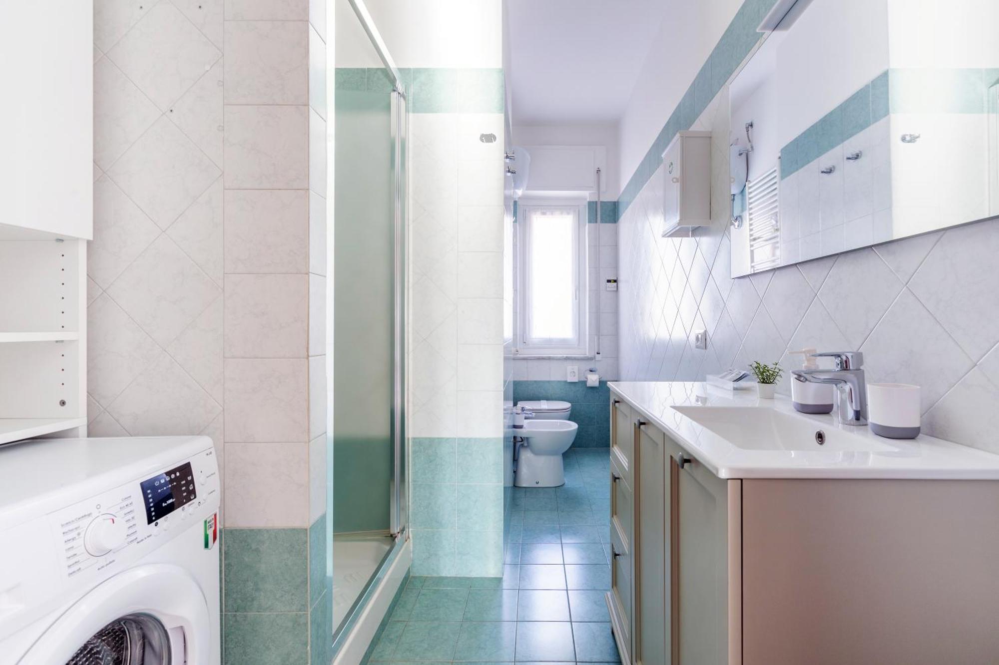 Stylish & Cozy - 5 Star Location- Balcony - View Vakantiehuis Rome