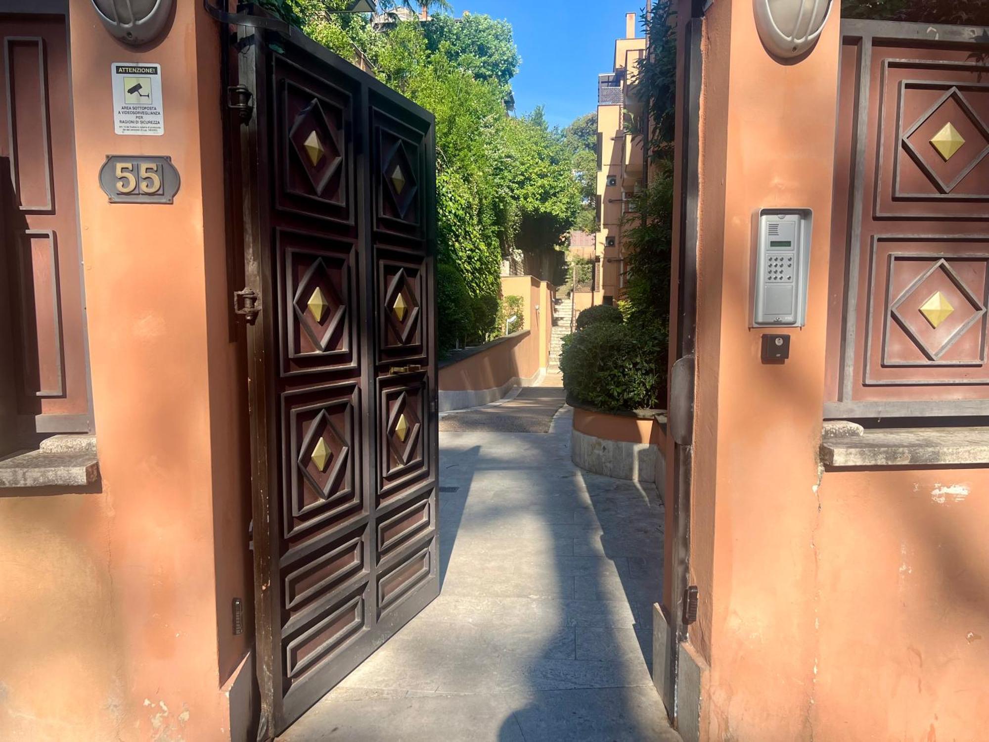 Elegant Vallombrosa 55