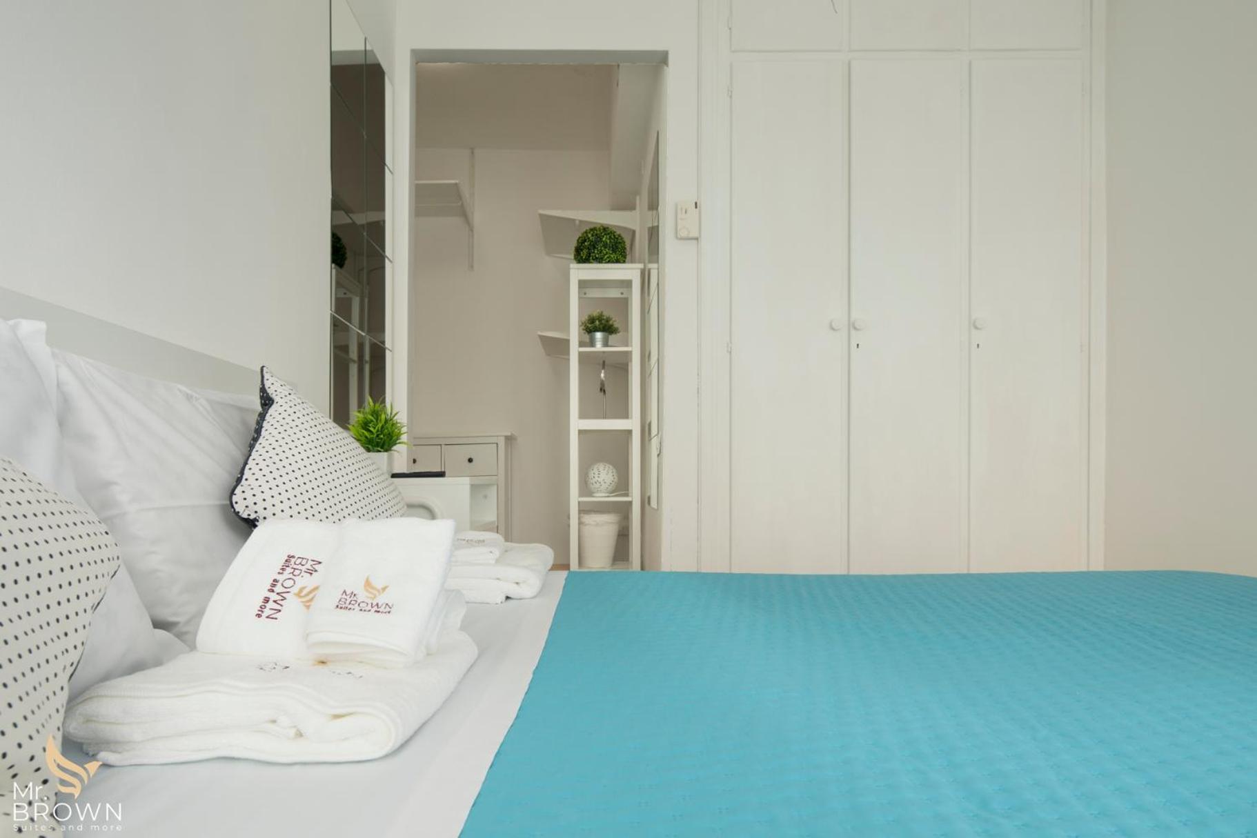 Mrbrown Aurelia With Pool Apartamento