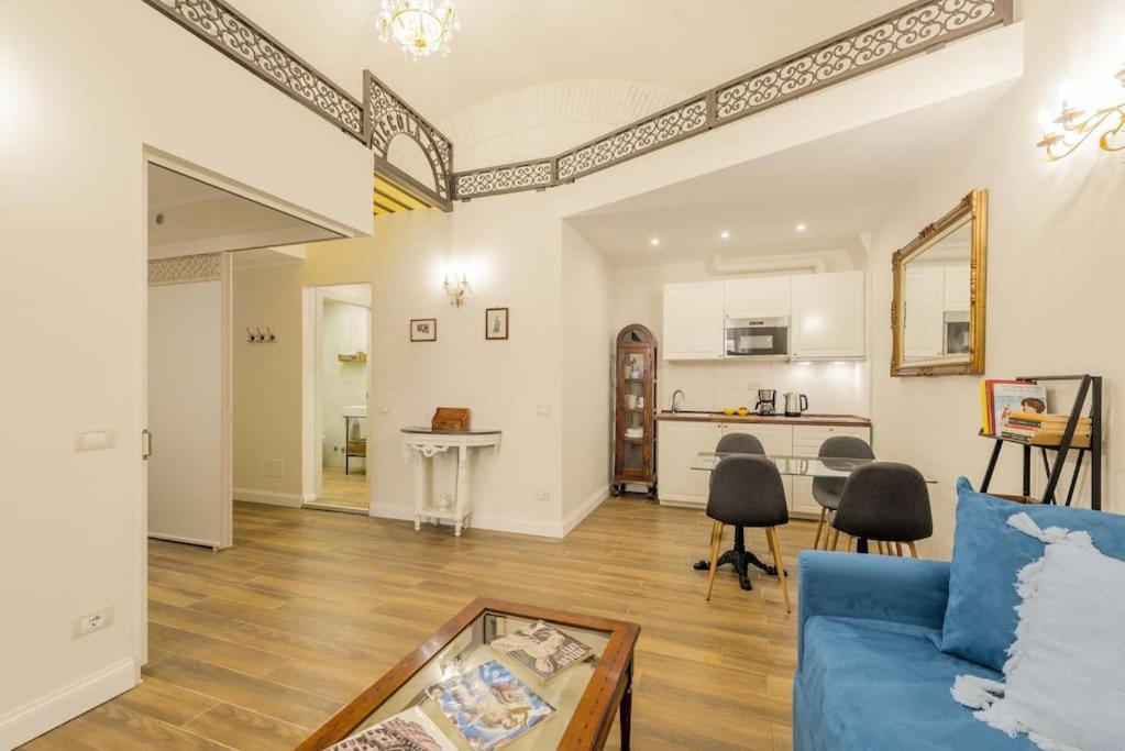 Apartment Piccola - Michelangelo Apt Rome