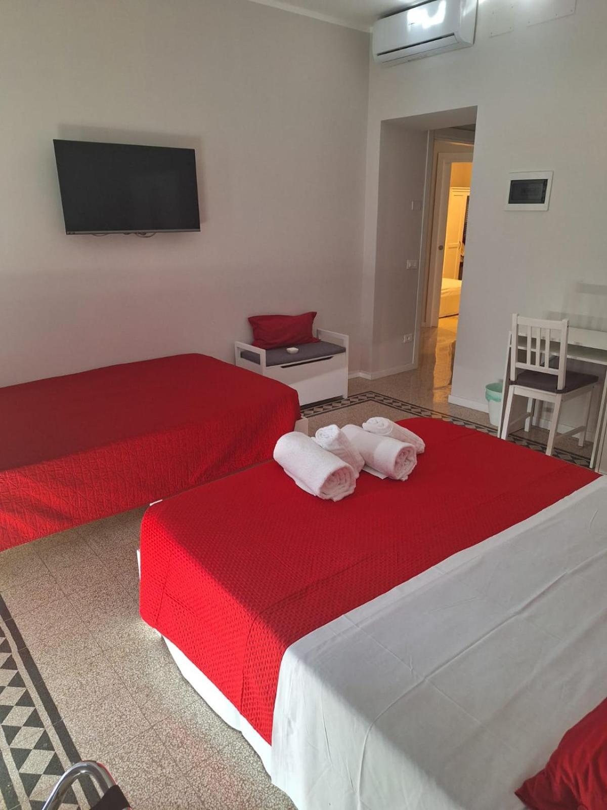 Casa San Lo' Zona San Lorenzo Termini Apartment