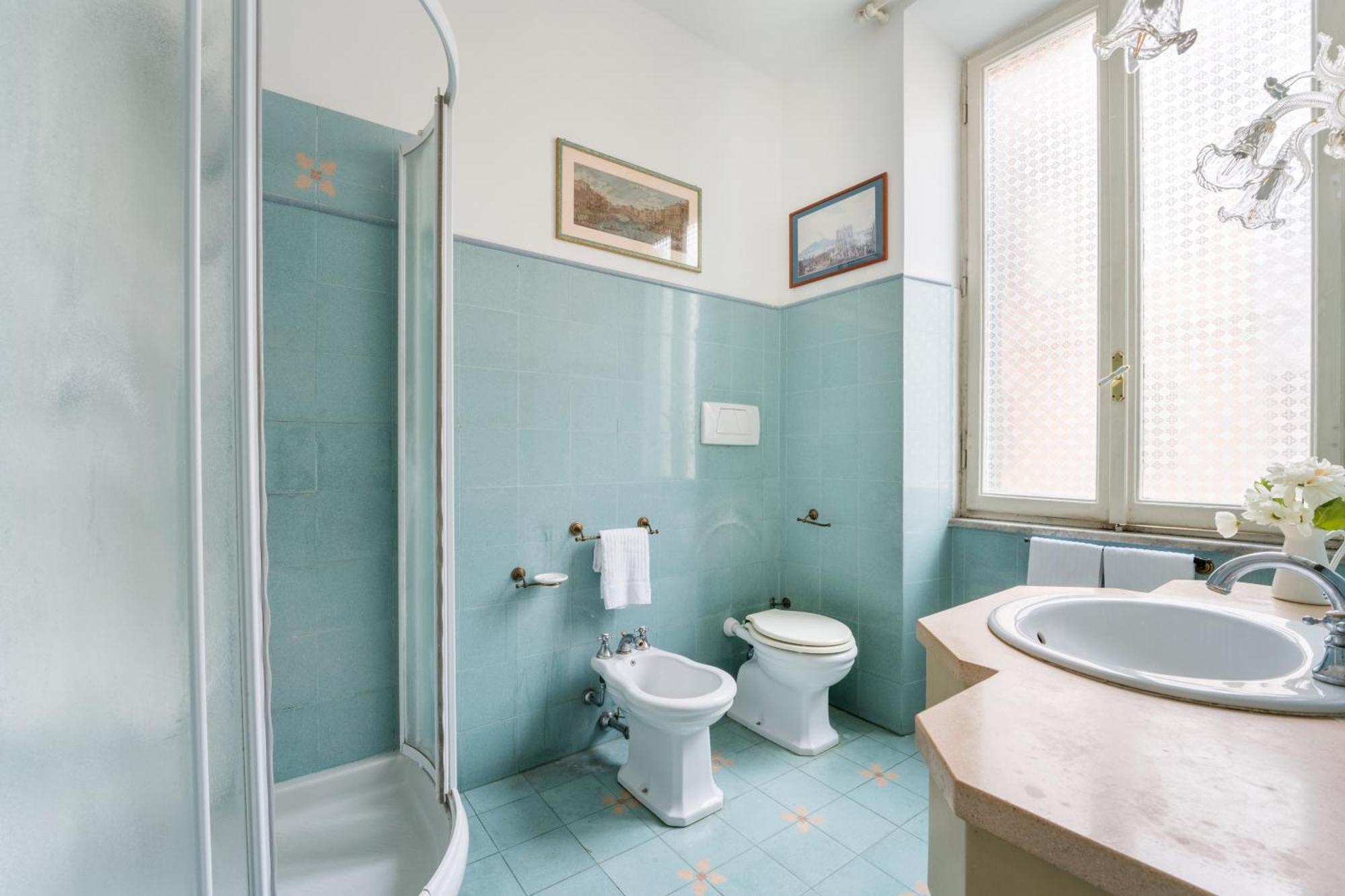 Casa Tudor, Charmy Eccentric Flat In Piccola Londra 10 Min From Center Apartment Rome