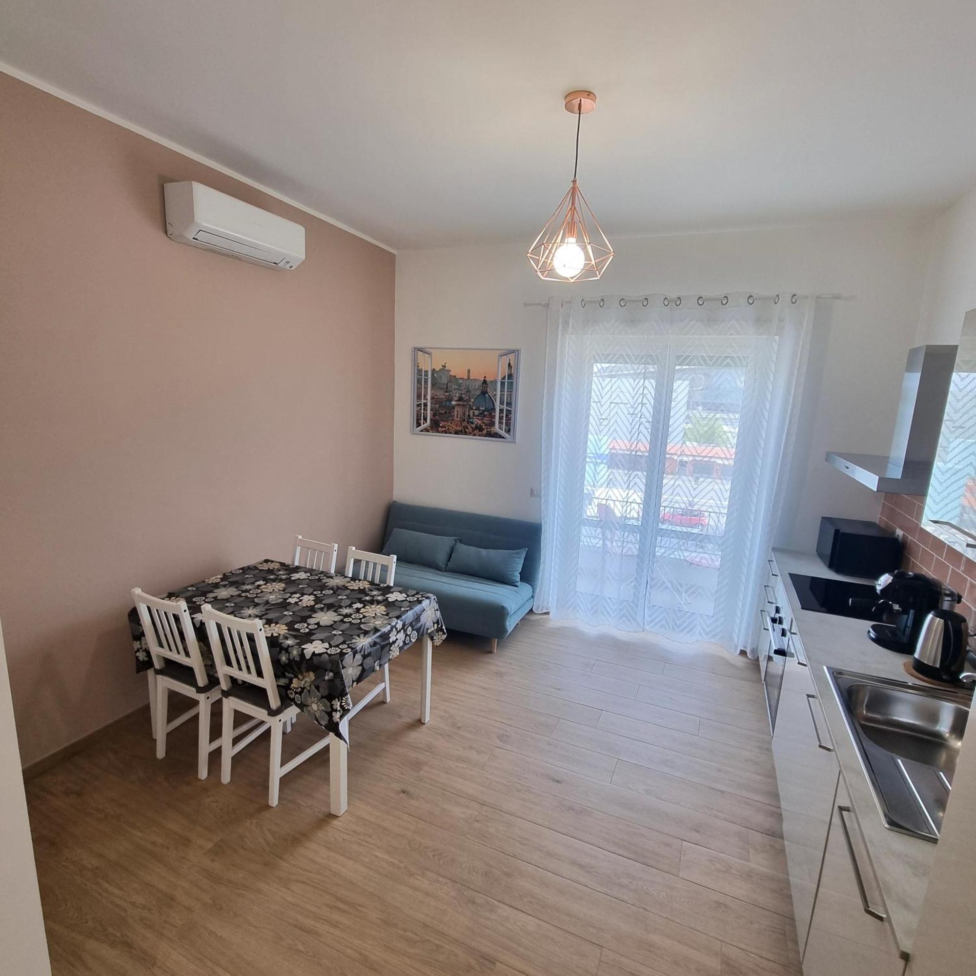 Station Tiburtina Appartement *