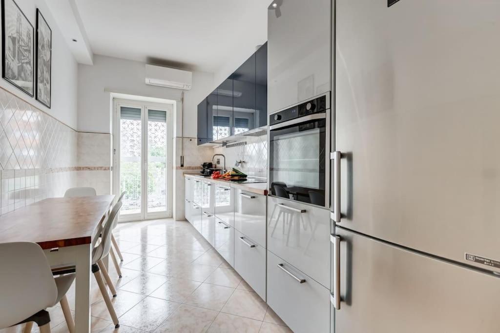 Apartment Bdc - Rome, Open City! 3-bdr!