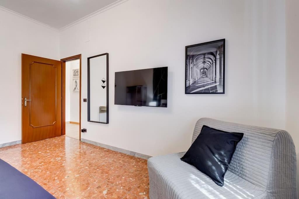 Bdc - Rome, Open City! 3-bdr! Apartment Rome