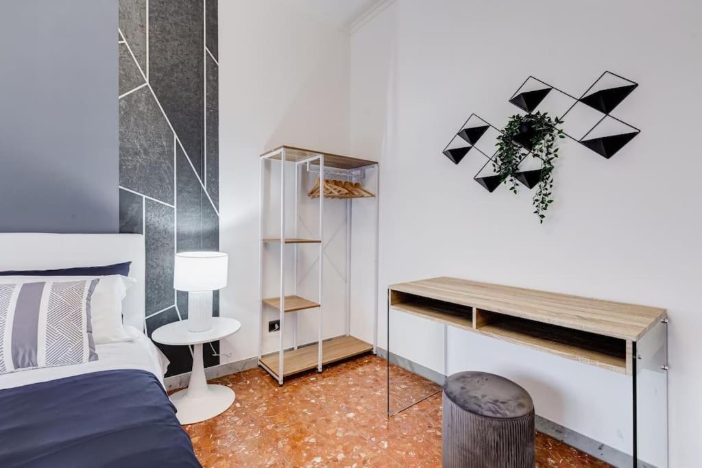 Bdc - Rome, Open City! 3-bdr! *