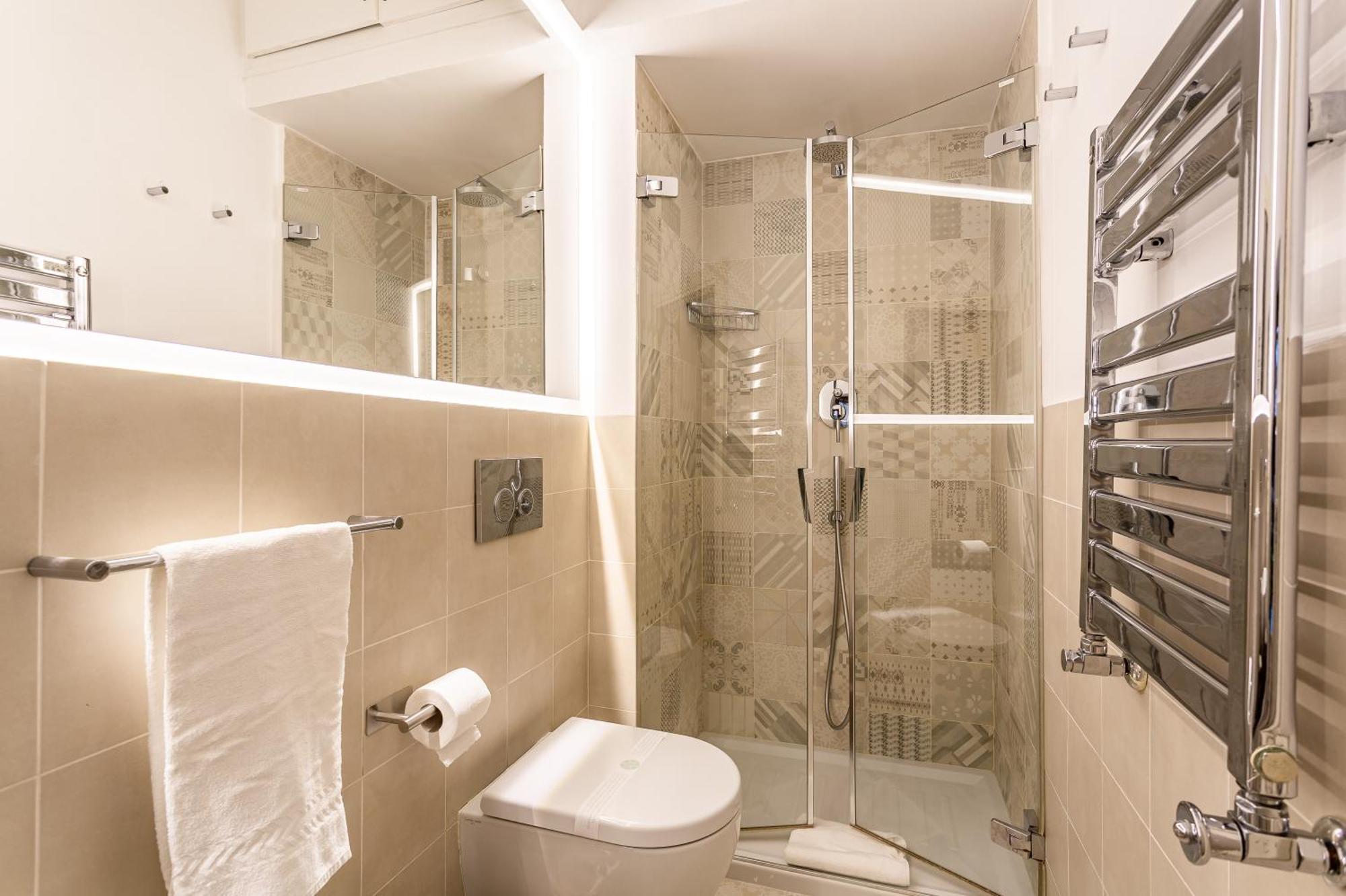 Apartment Iflat Modern & Comfortable In Trastevere