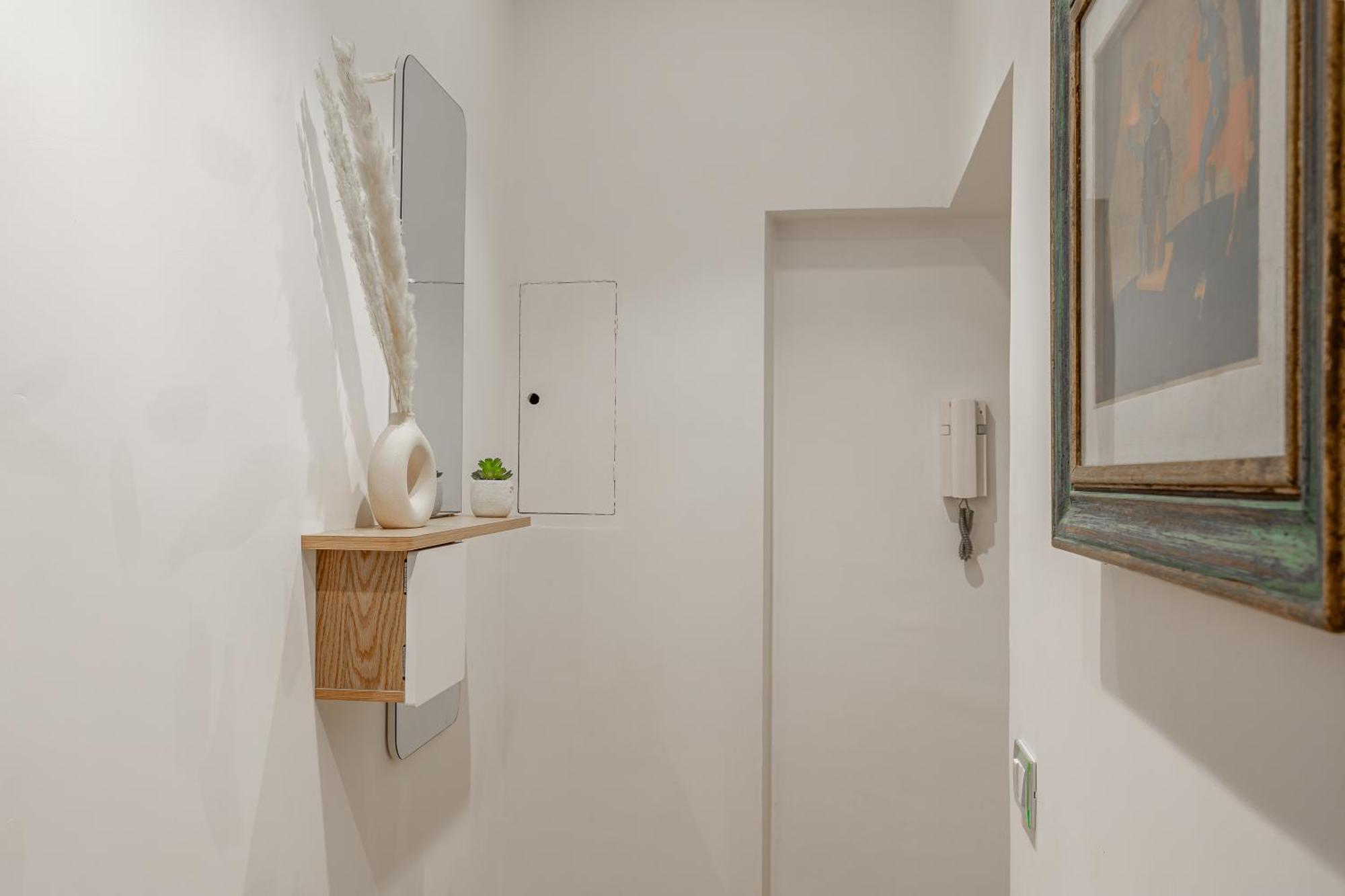 Iflat Modern & Comfortable In Trastevere Apartment *