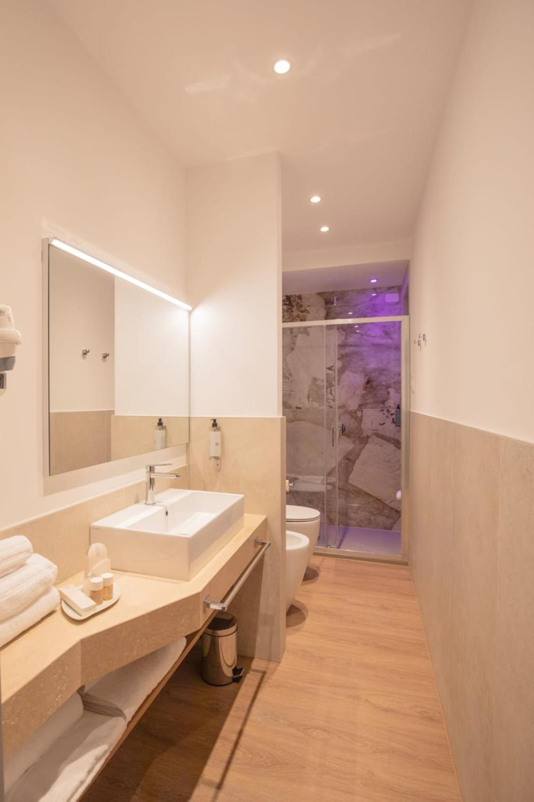 Trevi Monti House Guest house Rome