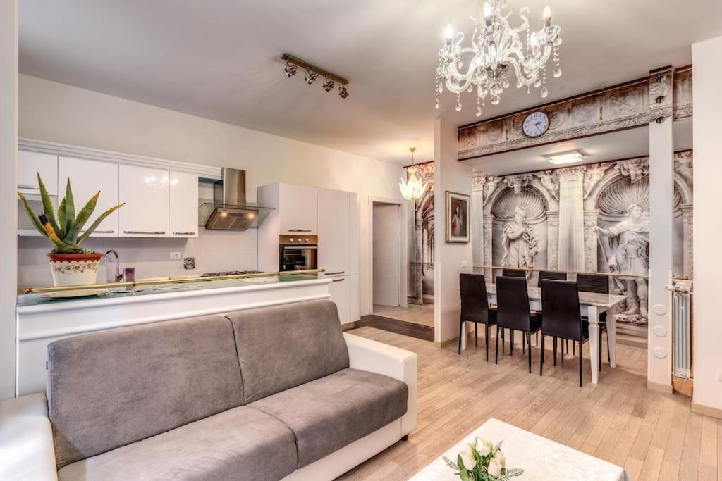 Interno 10 - Centre St Camillo Hospital Apartment Rome