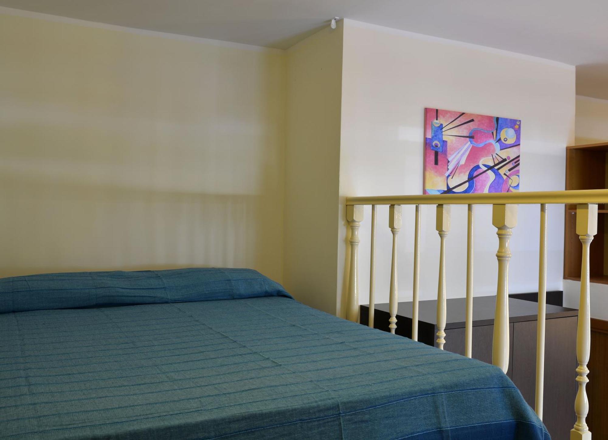 Gemelli Holidays 2: Dual Loft With Private Courtyard * Rome