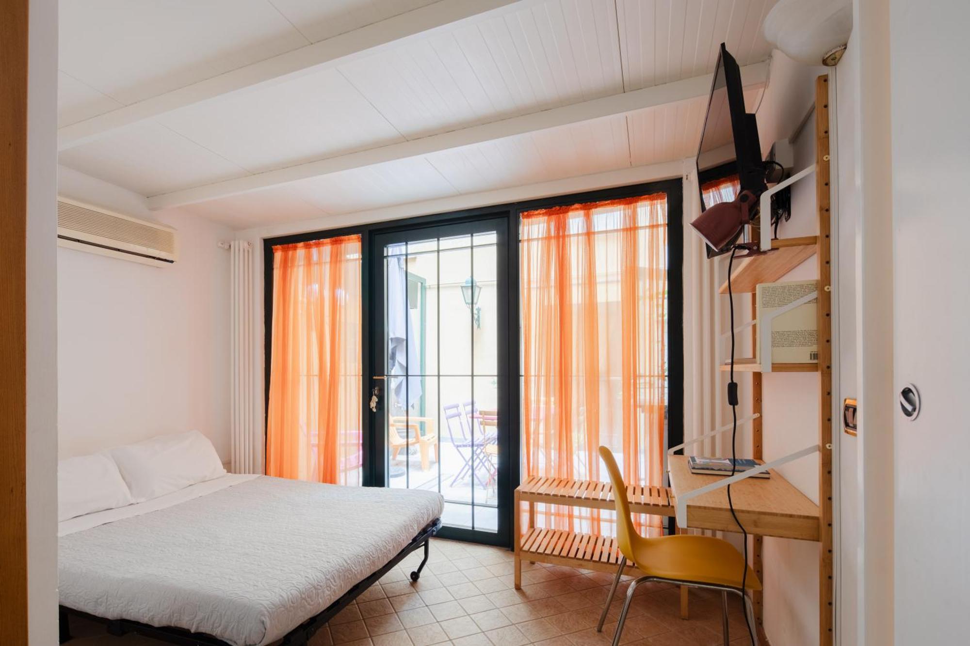 Aurora Apartment