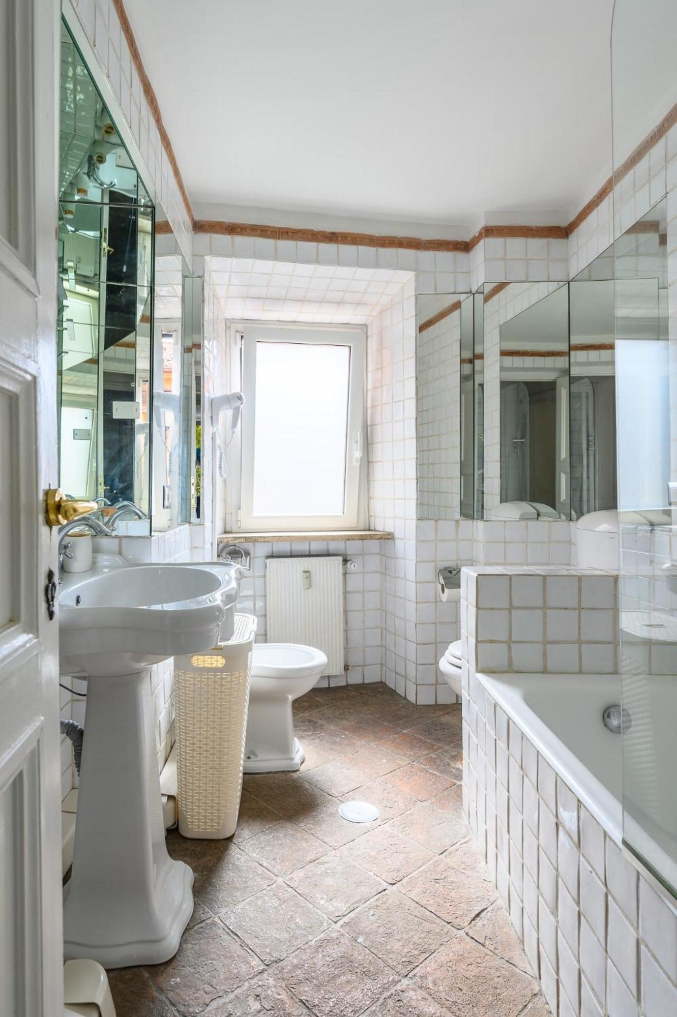 Pantheon Luxe Harmony Apartment