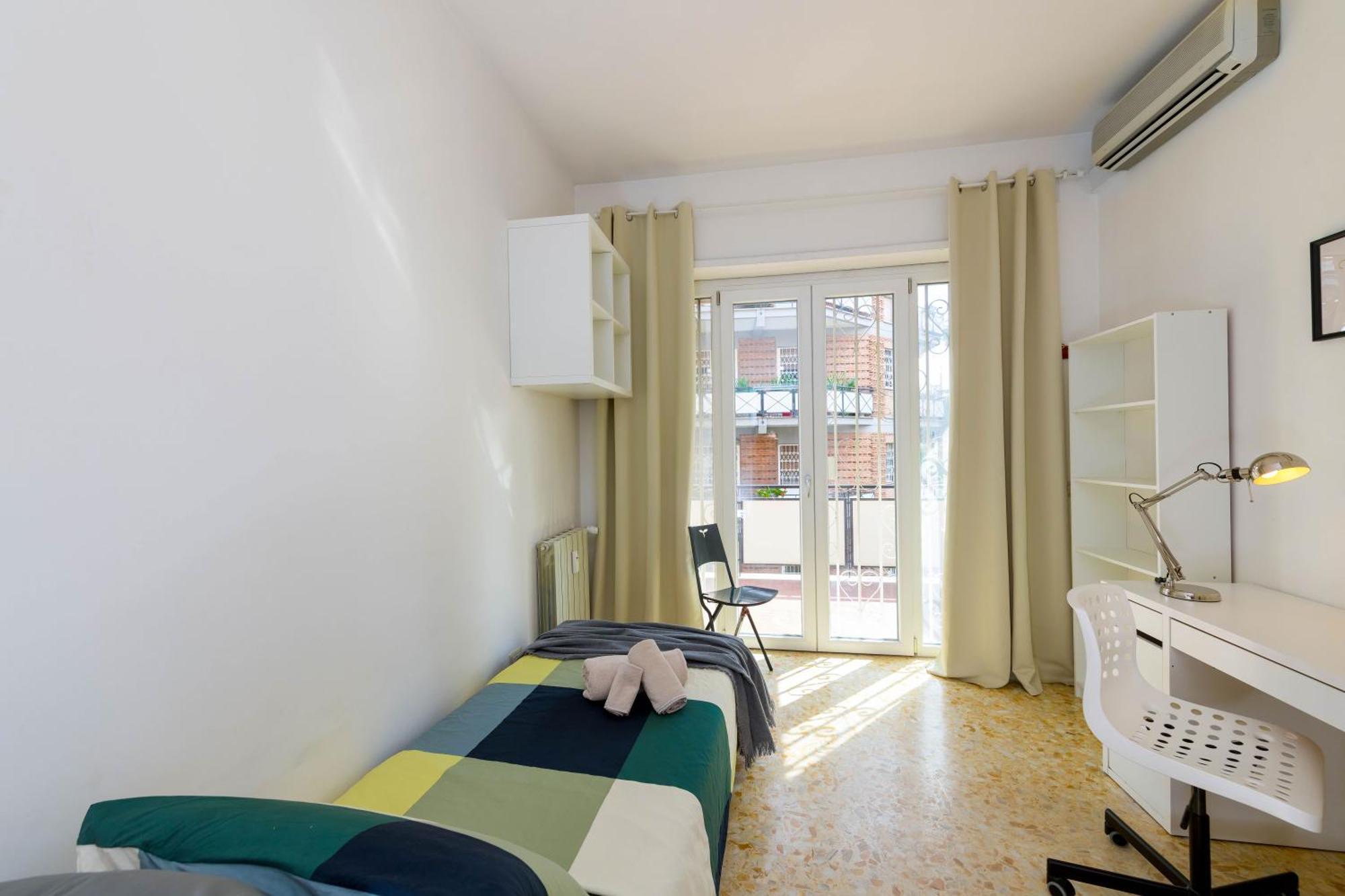 Appartamento Spazioso Vicino Eur