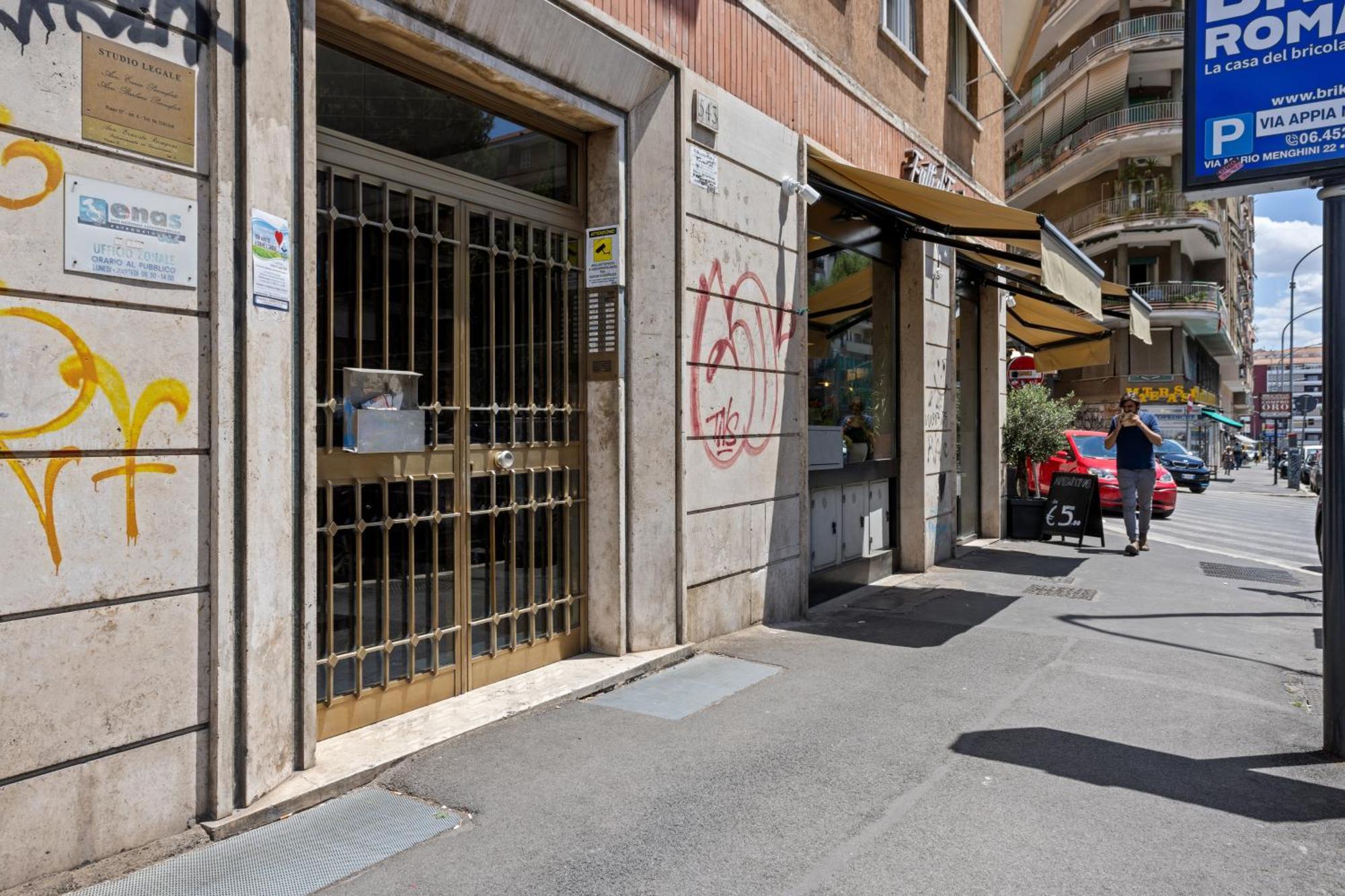 Apartment 543 Appia Avenue - Metro A Rome