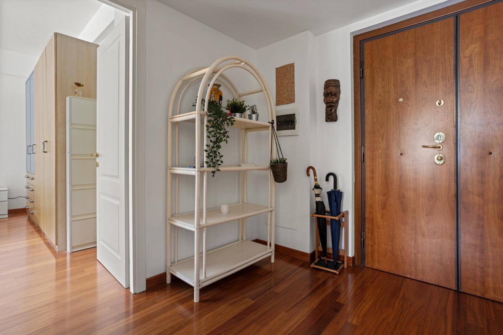 543 Appia Avenue - Metro A * Rome