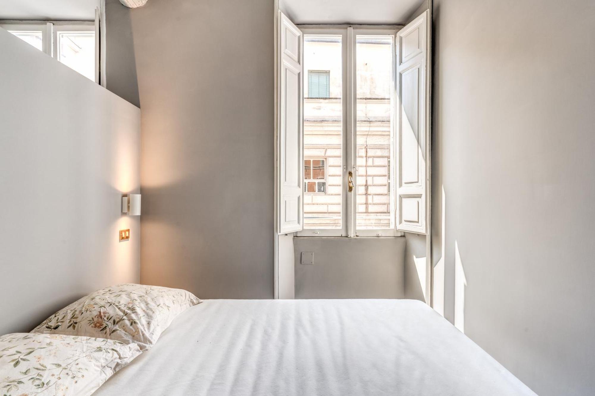Stylish Flat Near Colosseum *
