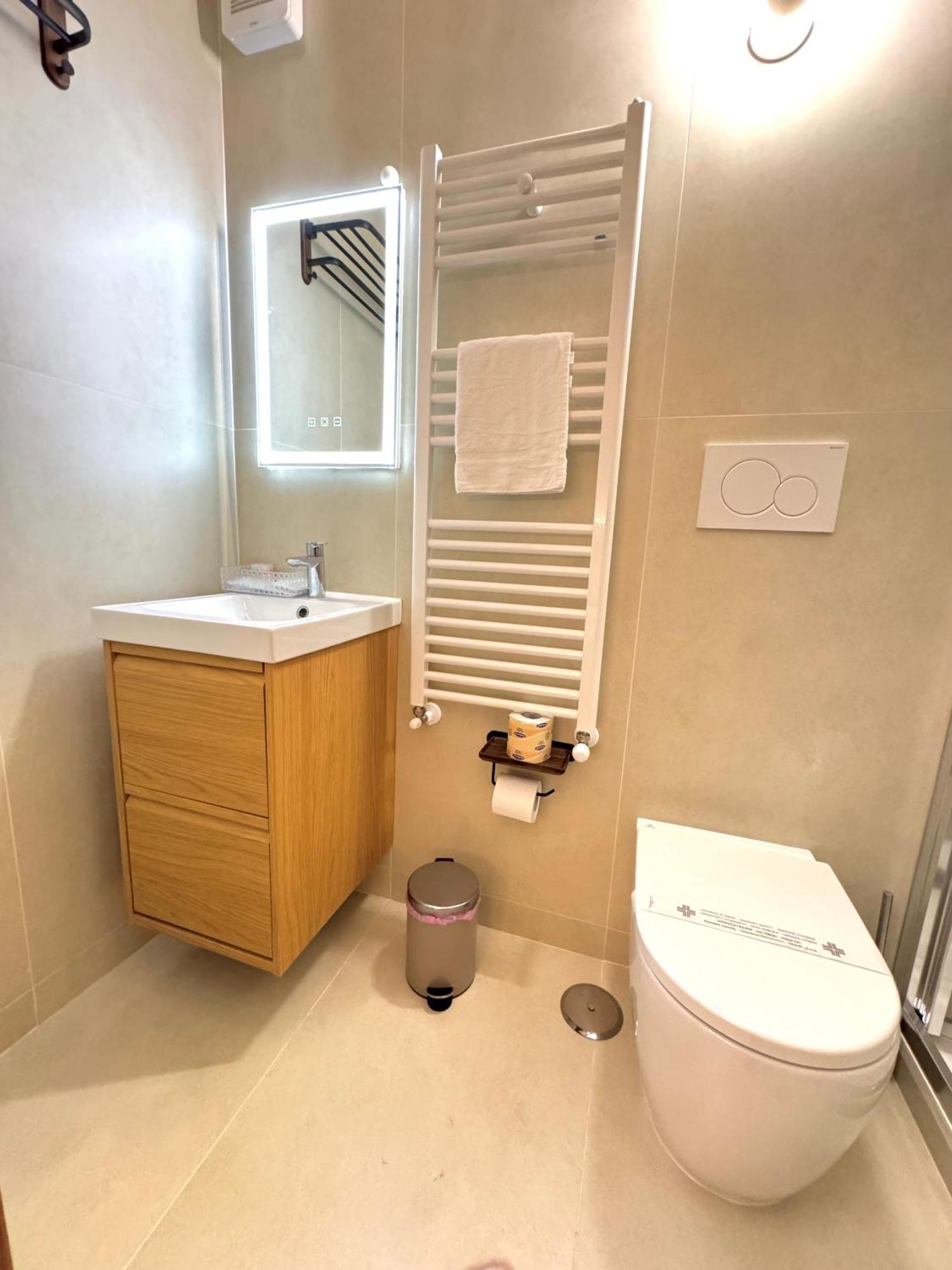 May Home Guest House