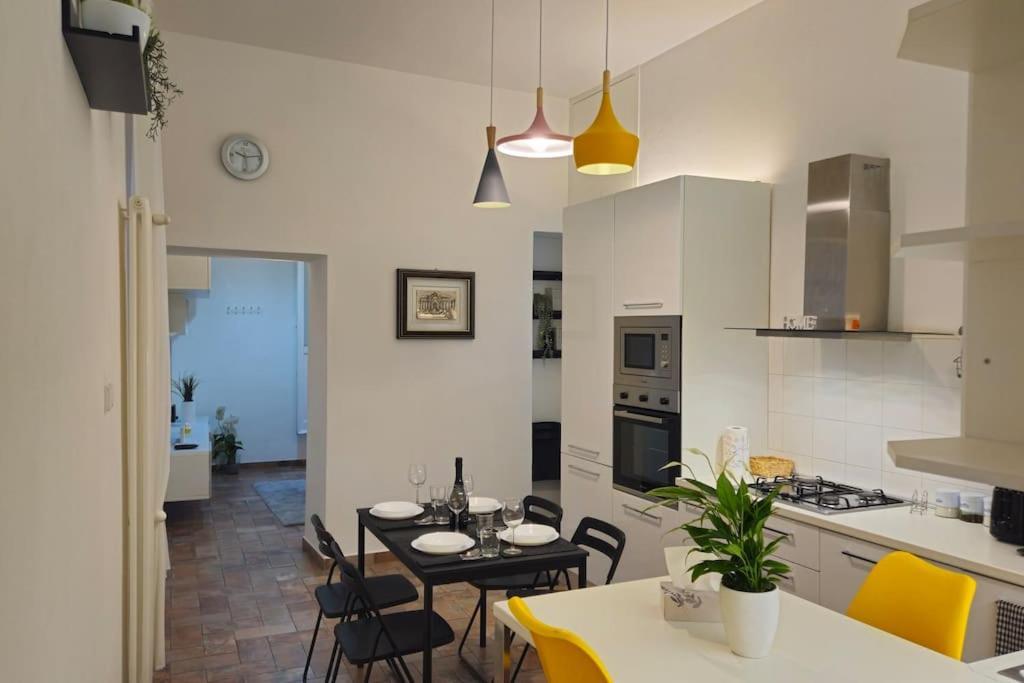 Cozy Modern With Terrace - Pantheon Apartment Rome