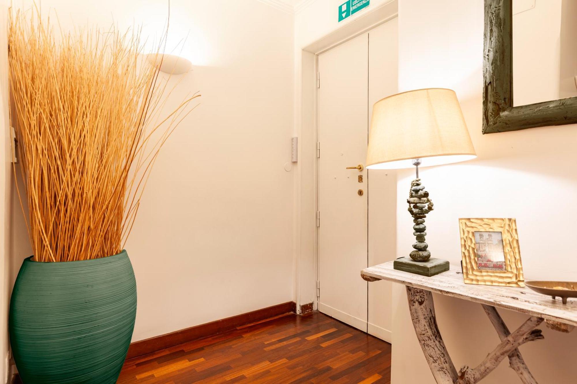 Luxury Historic Campo Dei Fiori Appartement