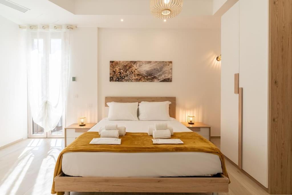 Metro A 1 Min - Casa Elegante - 3 Bagni En Apartment *