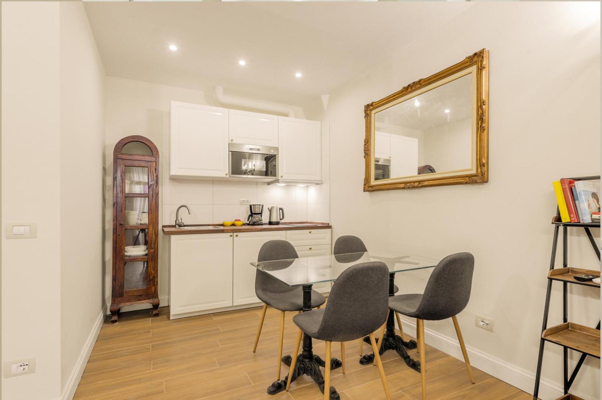 Pantheon - Piccola Apartment