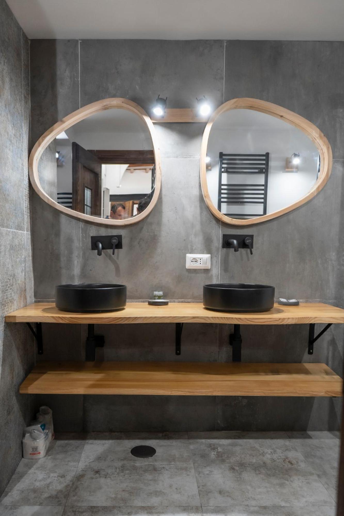 Apartment Domus Superior Capocci - Colosseum - Rione Monti Rome