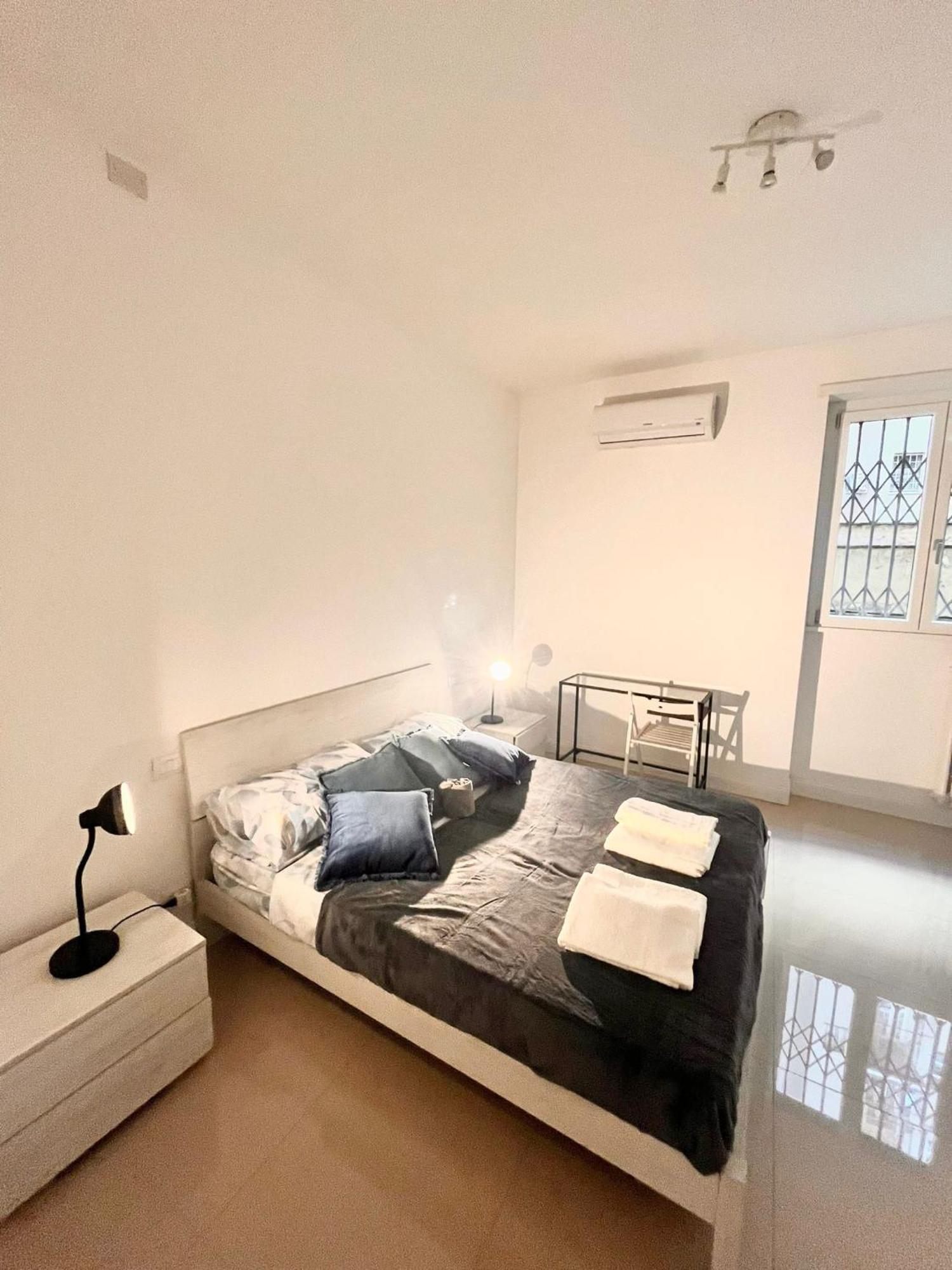 Alloggio in famiglia Double With Private Bathroom In Shared