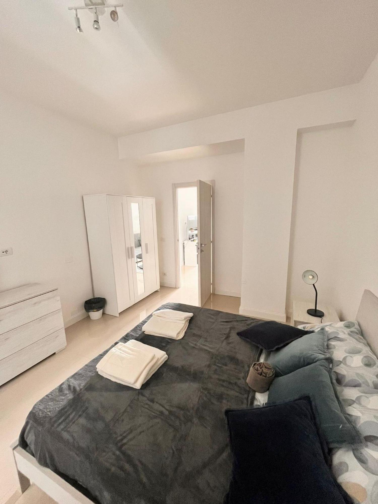 Alloggio in famiglia Double With Private Bathroom In Shared Roma