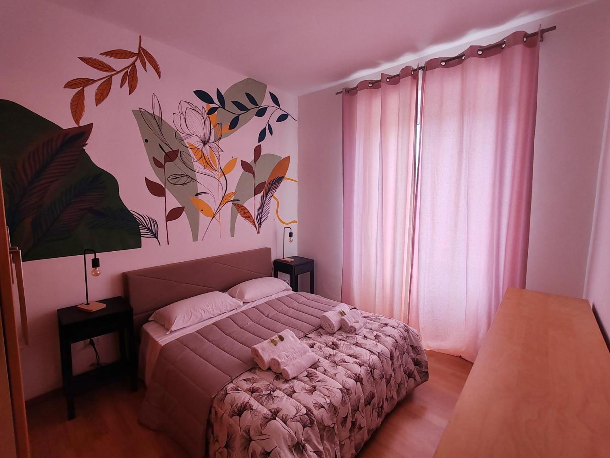 The Holy Apartamento