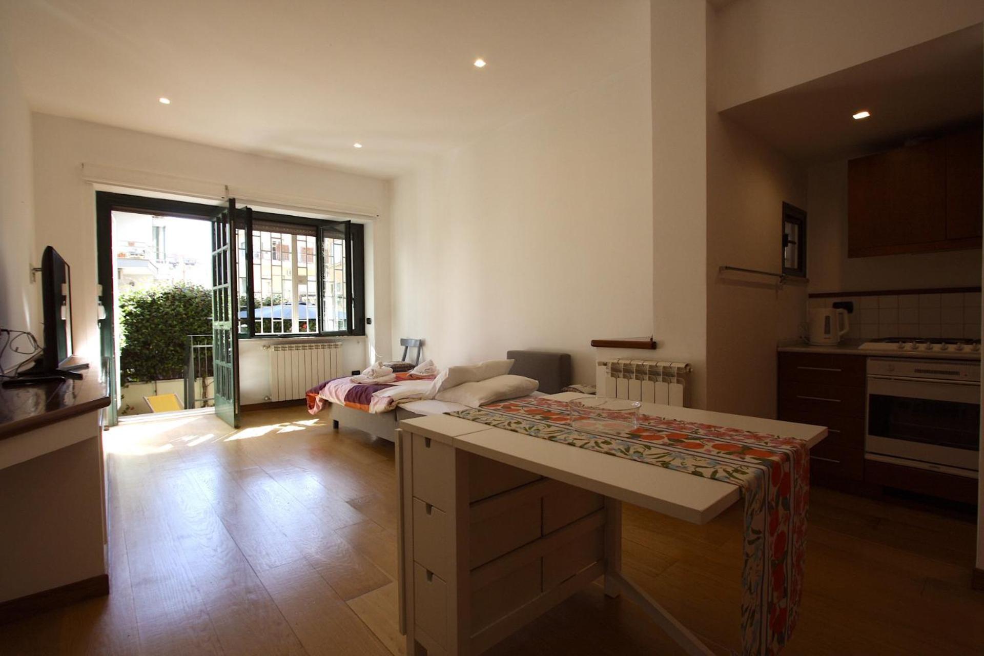 Ponte Milvio Lovely Garden Appartement
