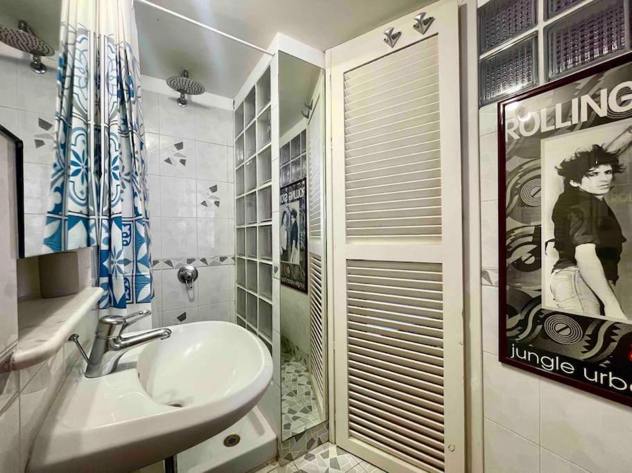 Our Arty Flat In Monti * Rome