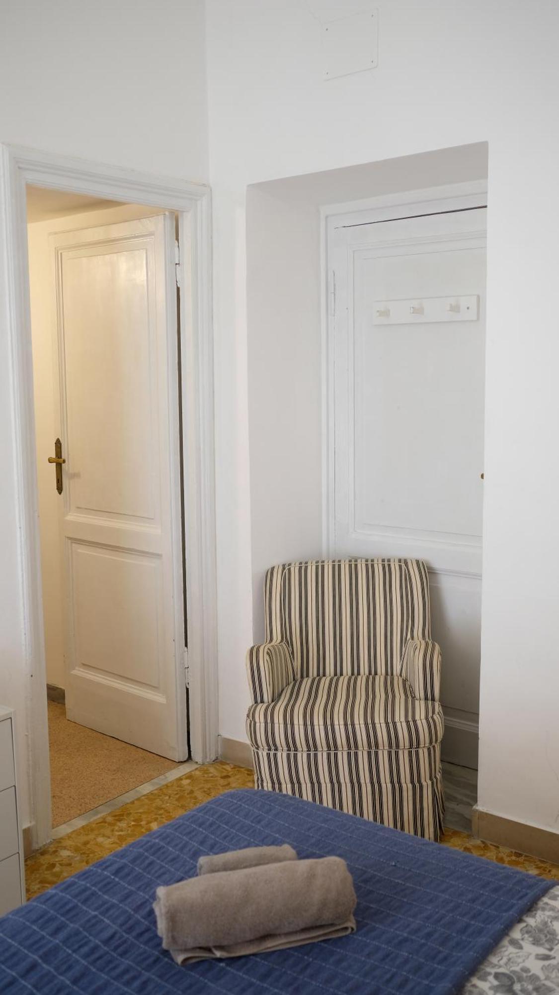 New! True-stevere Amazing Double Bed For 5 Pax Appartement Rome