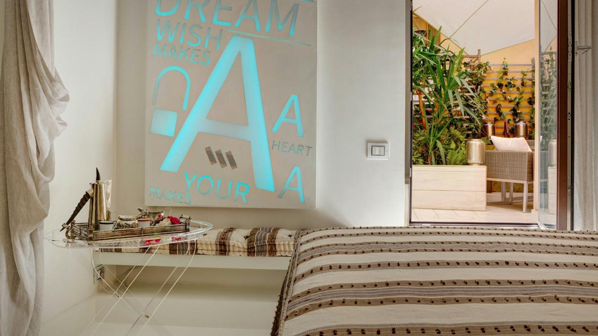 Domus Domitia Luxury Living Rome